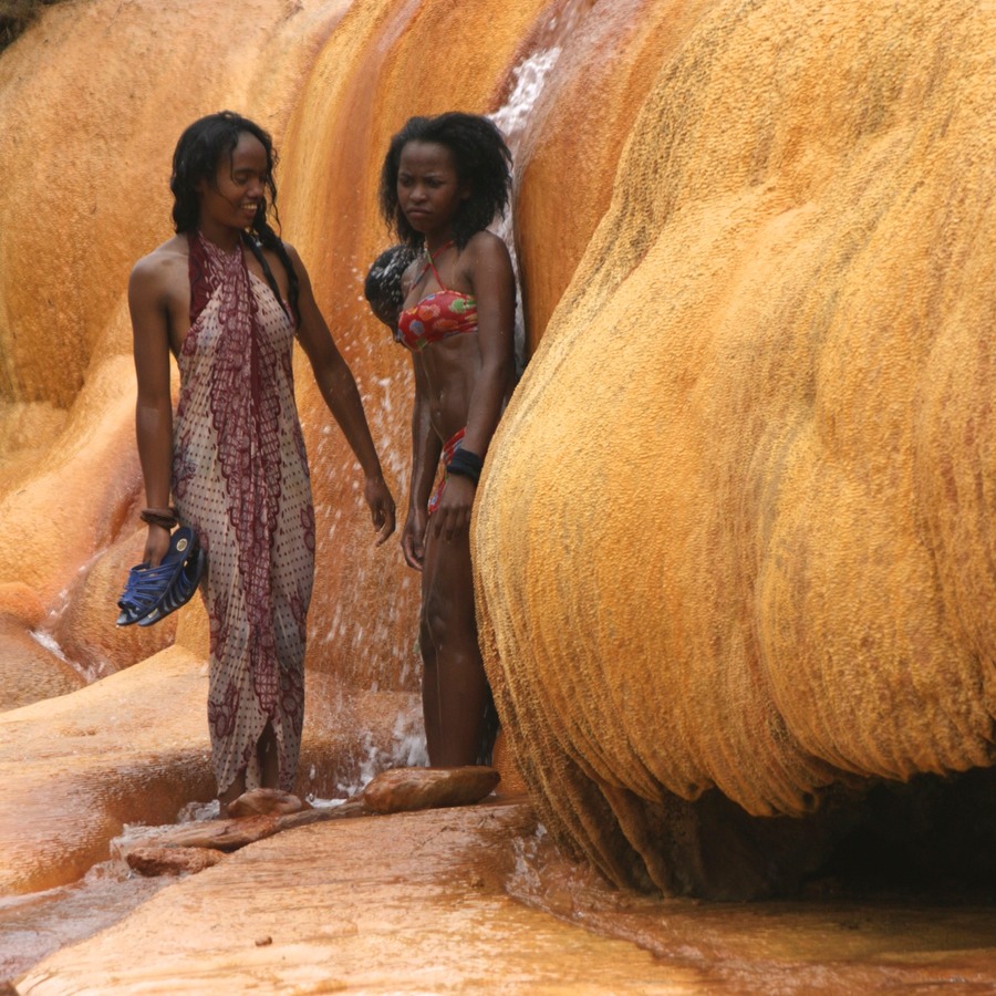Chute de Lily Platform de la vierge 128 - Arbeitskopie 2