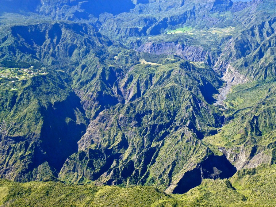 Heliluftbilder Piton Maido 447 - Arbeitskopie 2